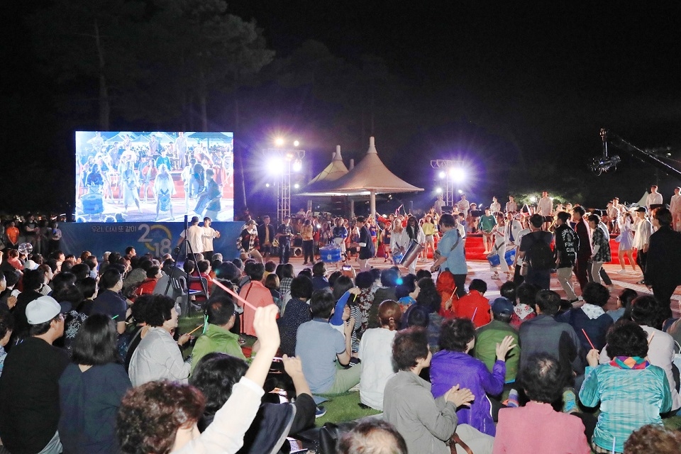 수성못페스티벌 주제공연인 둥지 2018 공연 모습