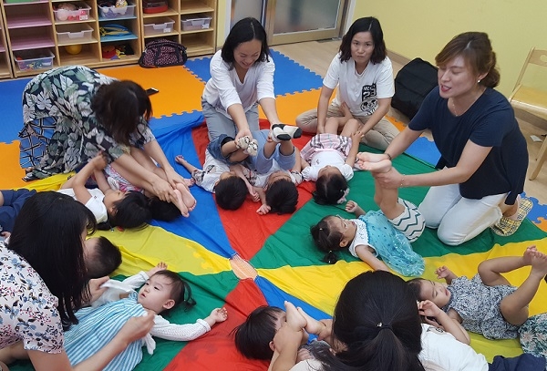 영덕군 공동육아나눔터 운영 장면